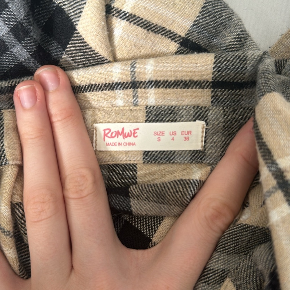 ROMWE | Flannel Button-Up Top - Picture 9 of 10
